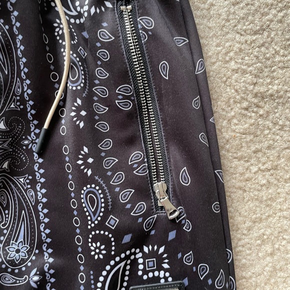 Well Known Track Pants in Black with print style - Picture 2 of 4